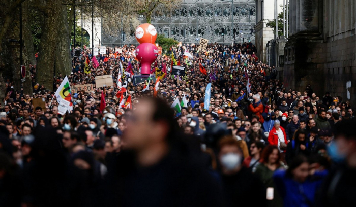 Протесты и погромы во Франции
