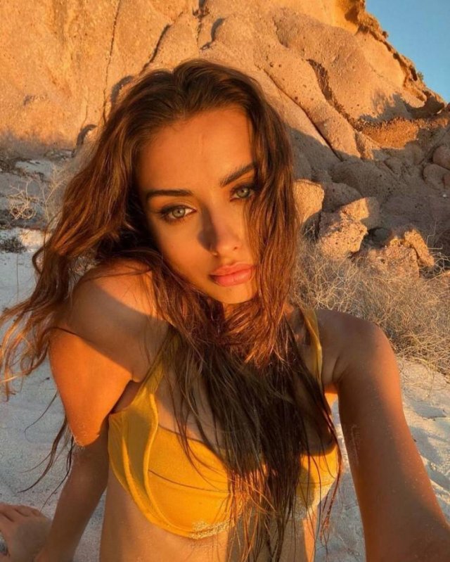 Красотка с большими глазами - ЯЗнал