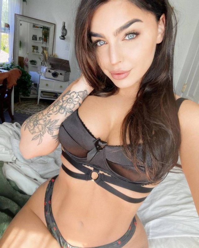 Красотка с большими глазами - ЯЗнал