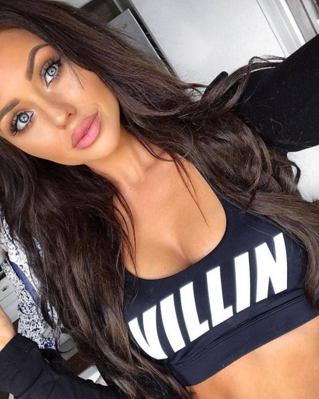 Красотка с большими глазами - ЯЗнал