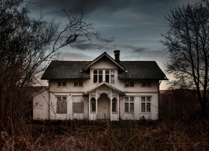 Завораживающие снимки заброшенных домов Норвегии