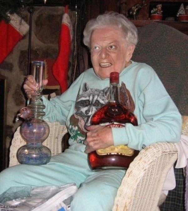 Веселые старушки в кадре