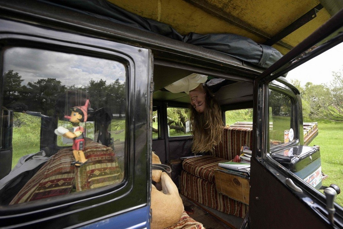 Невероятное 25-летнее путешествие: как семья Запп объехала мир на авто 1928 года