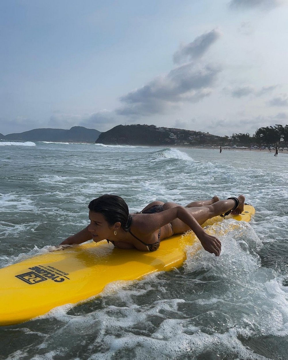 Летние девушки