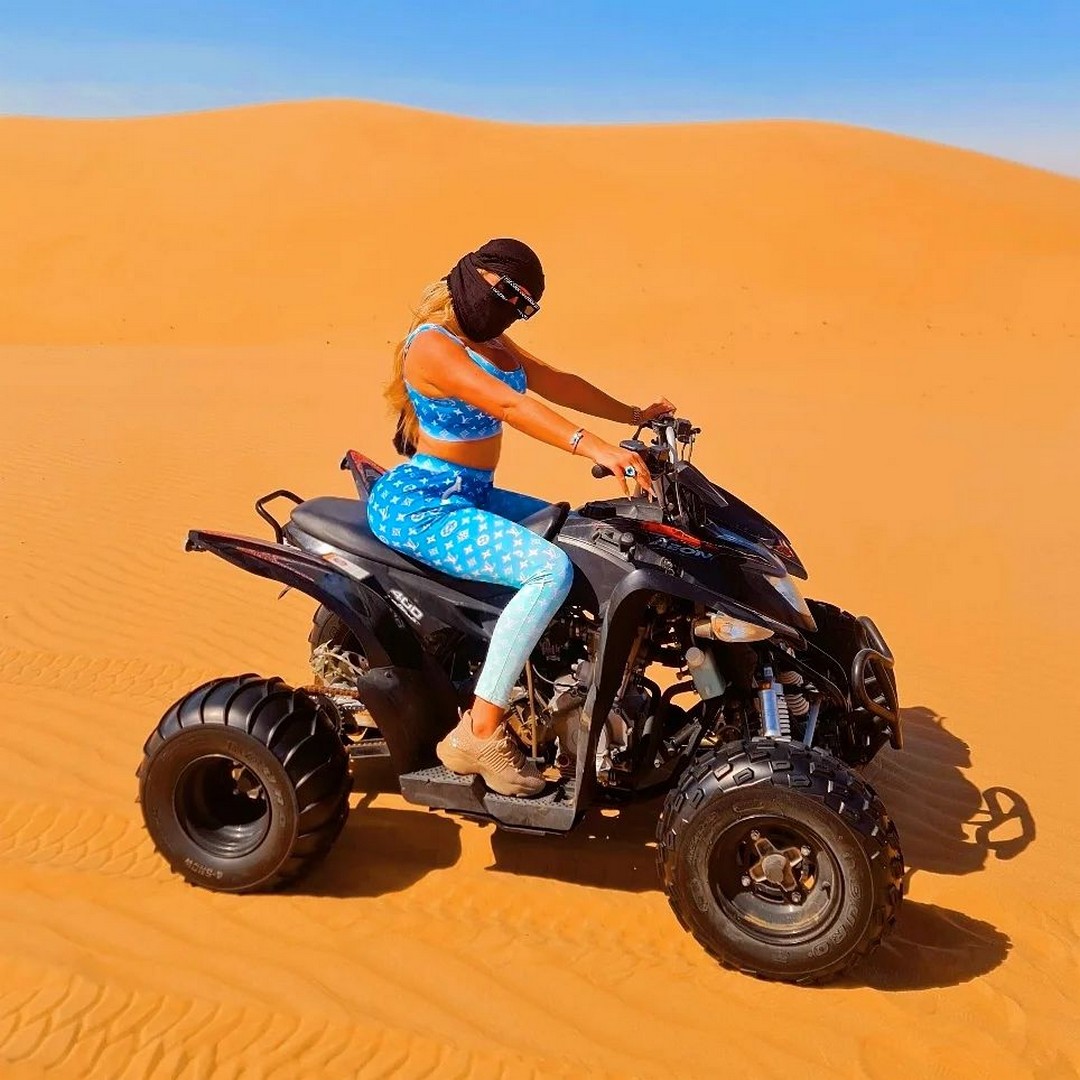 Горячие фото Эйслейн Хорган-Уоллас