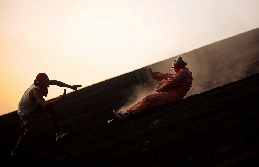 Вулканический сёрфинг: Спуск по горячим следам адреналина