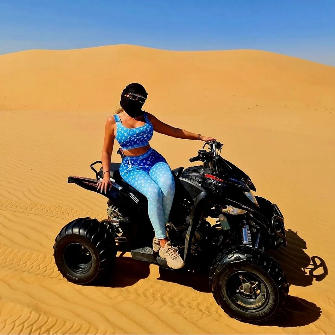 Горячие фото Эйслейн Хорган-Уоллас