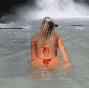 Летние девушки