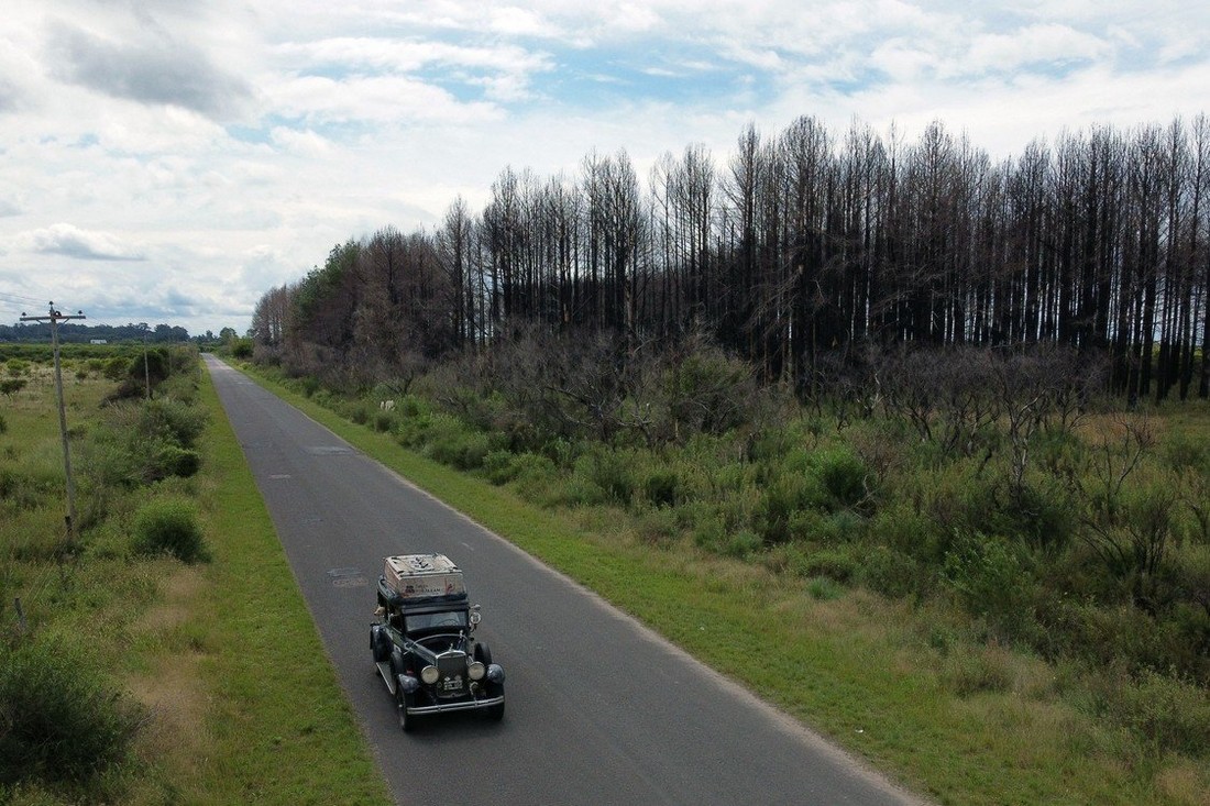 Невероятное 25-летнее путешествие: как семья Запп объехала мир на авто 1928 года