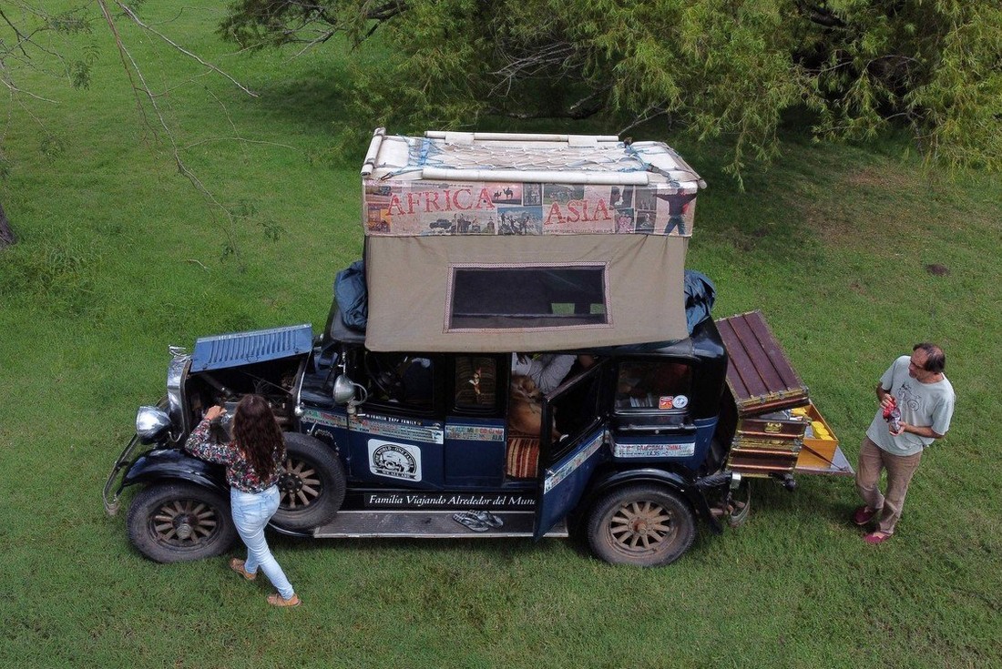 Невероятное 25-летнее путешествие: как семья Запп объехала мир на авто 1928 года