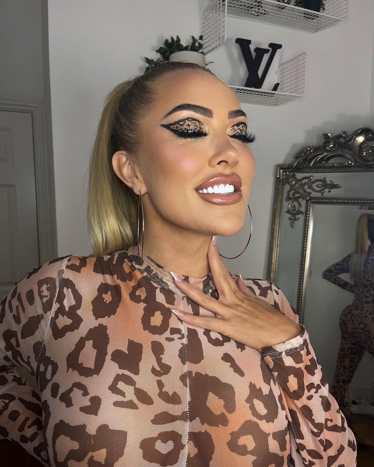 Горячие фото Эйслейн Хорган-Уоллас