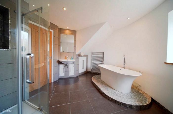 Старая мельница в Великобритании стала роскошным пятиэтажным домом