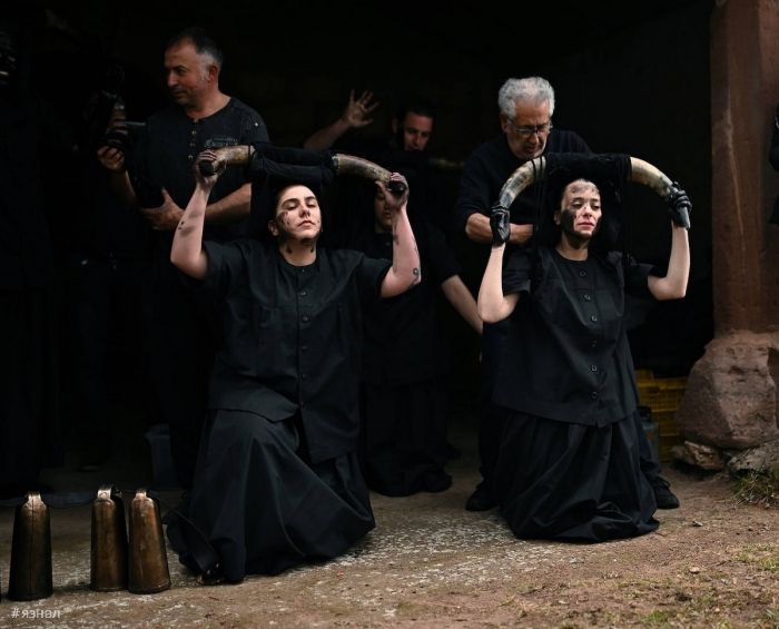 Карнавал дьяволов в Лусоне древние традиции, магия и весеннее пробуждение