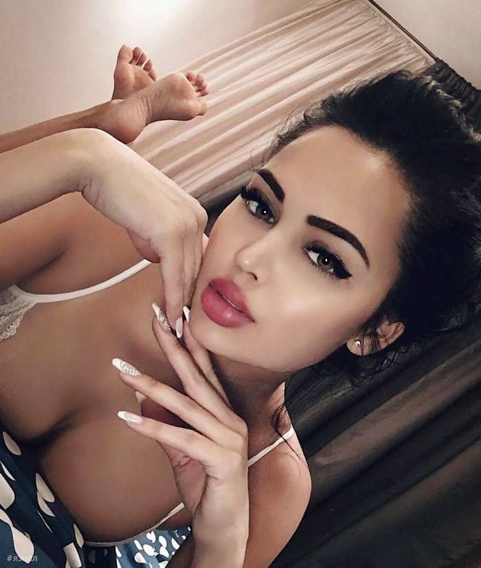 Горячие фото Ниты Кузьминой