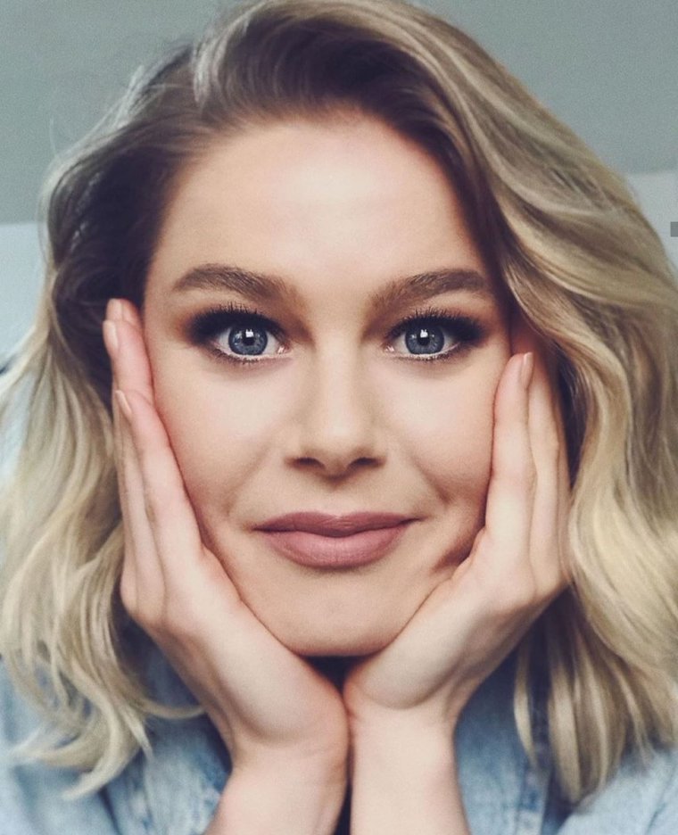 Горячие фото Бурджу Бириджик