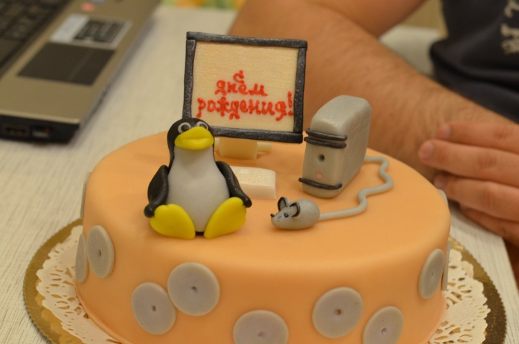 Лучшие красивые картинки с Днём рождения для айтишника