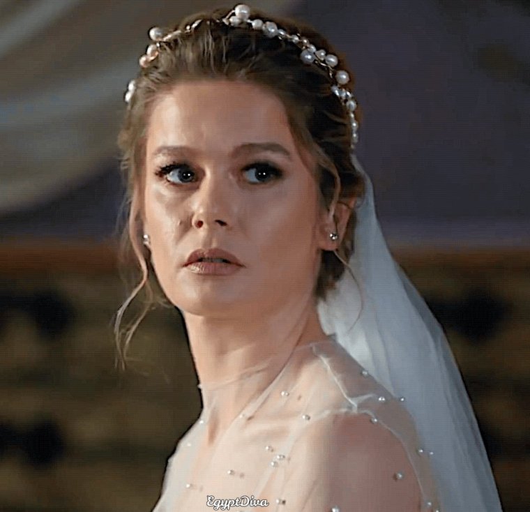 Горячие фото Бурджу Бириджик