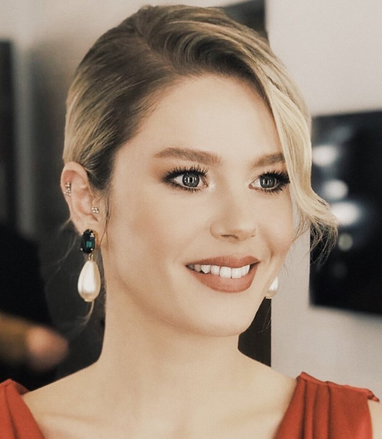 Горячие фото Бурджу Бириджик