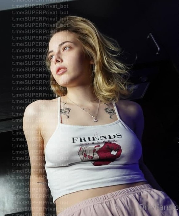 Никол Коулен (Nikol Koulen) OnlyFans