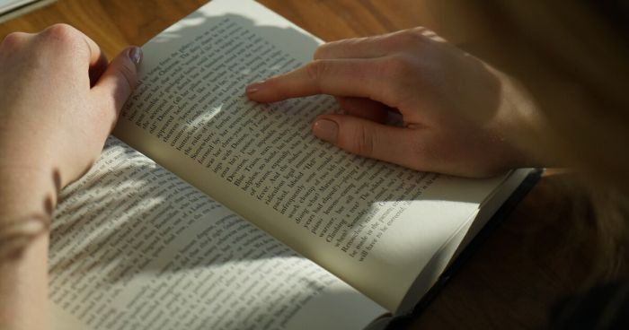 Правда ли, что чтение при слабом свете сильно портит зрение
