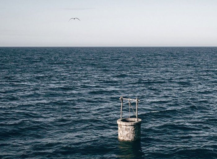 Колодец с пресной водой посреди моря